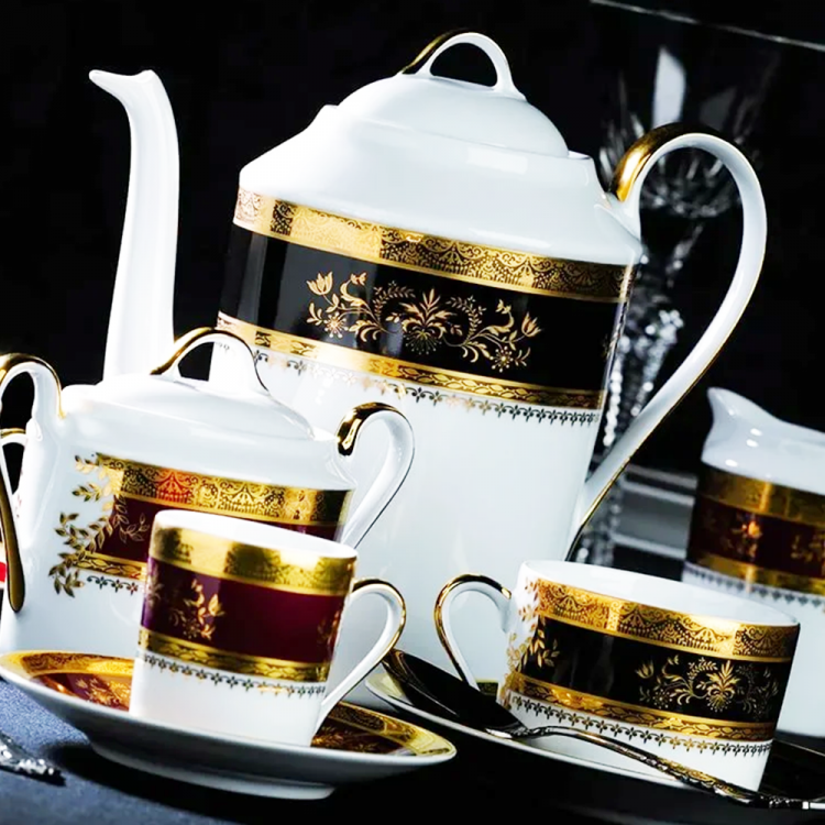 Сервизы royal. Чайный сервиз Philippe Deshoulieres. Чайный сервиз Philippe Deshoulieres lavage Machine. Кофейный и чайный сервиз Хермес..