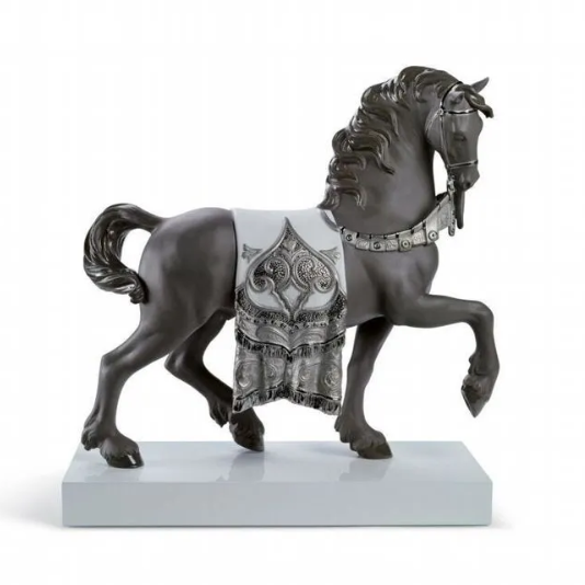 Статуэтка Lladro Дворцовый конь 42х40см (13311)