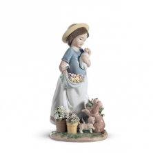 Статуэтка Lladro Девушка в саду 22х14см (13114)