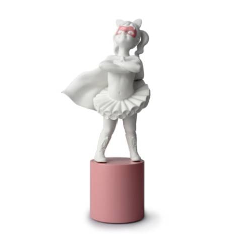 Статуэтка Lladro Супергероиня 40х17см (12719)