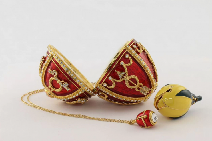 Яйцо-шкатулка Faberge "С бутoном Poзы" (13819)