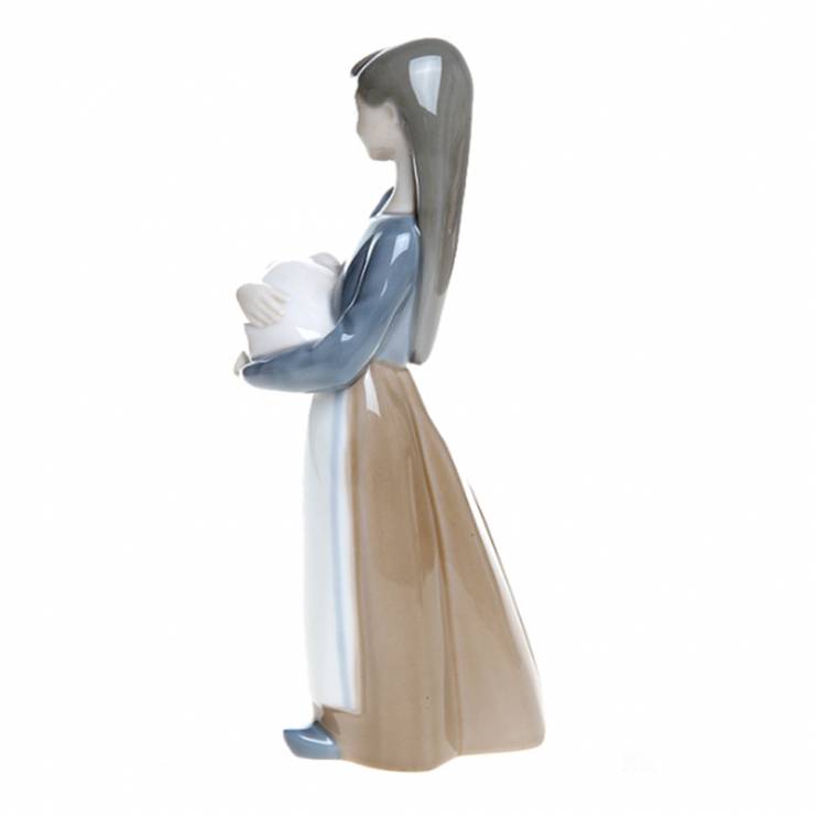 Статуэтка Lladro Девочка с поросенком, 17 см (8027)