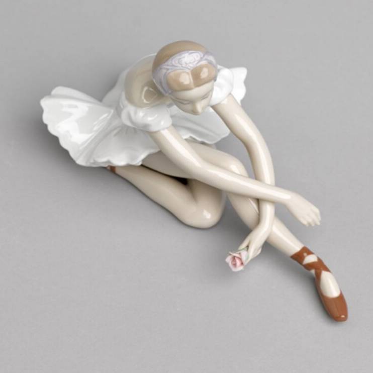 Статуэтка Lladro Балерина с розой, 21 см (8033)
