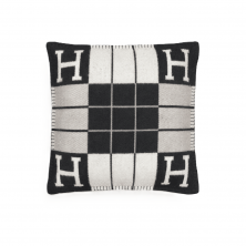 Подушка Hermes Avalon III 50х50см (13179)